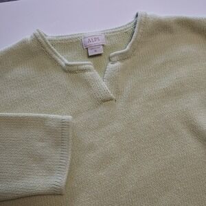 ALPS Women's Light Green Knit Pullover‎ Sweater V Neck Size XL